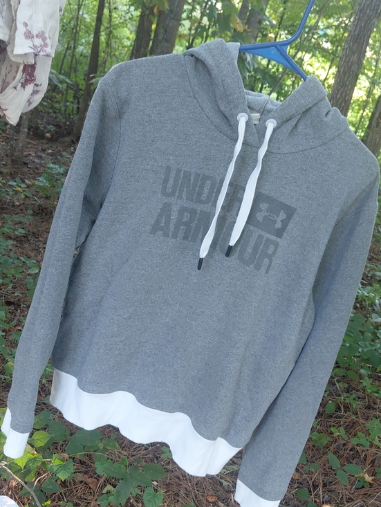 Under Armour Sweaters - Under Armour Gray Hoodie Sweatshirt with White Accents